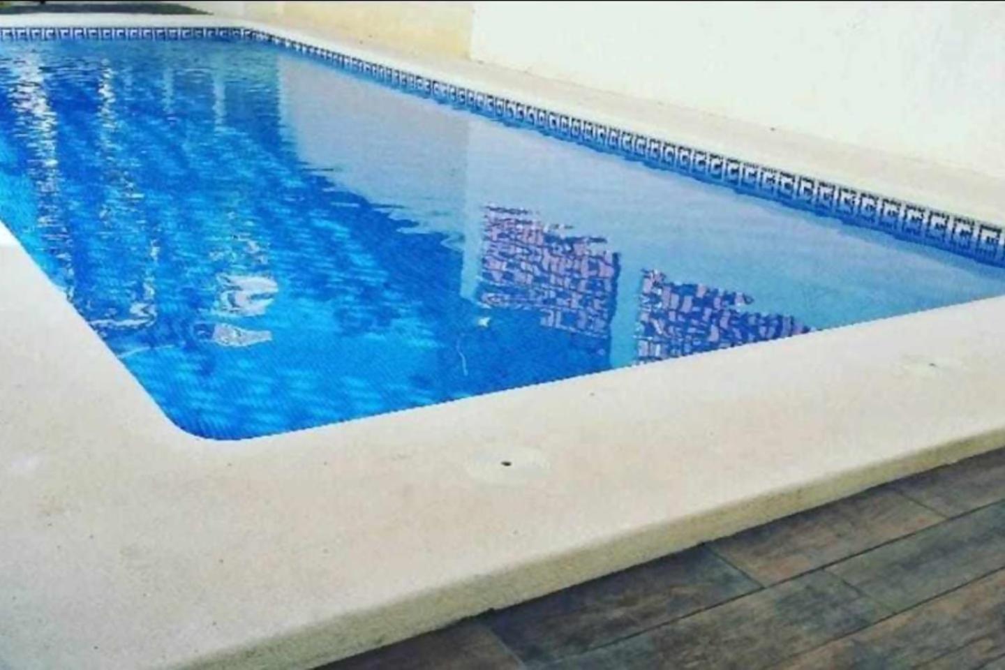 Tequila Parking Piscina Y Playa Alacant